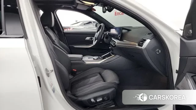 BMW 3 Series (G20) 2023 Белый из Кореи, фото 2