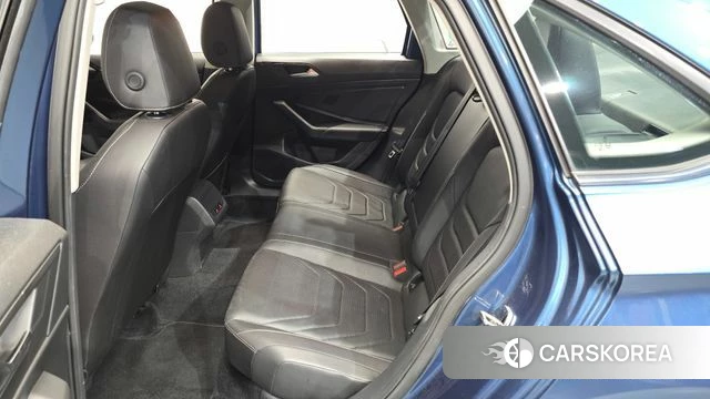 Volkswagen 7th Generation of Jetta 2021 Синий из Кореи, фото 2