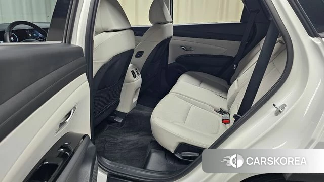 Hyundai The New Tucson (NX4) 2024 Белый из Кореи, фото 2