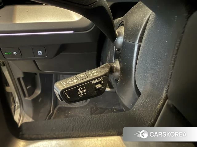 Audi Q4 e-tron 2025 Серебристо-серый из Китая, фото 2