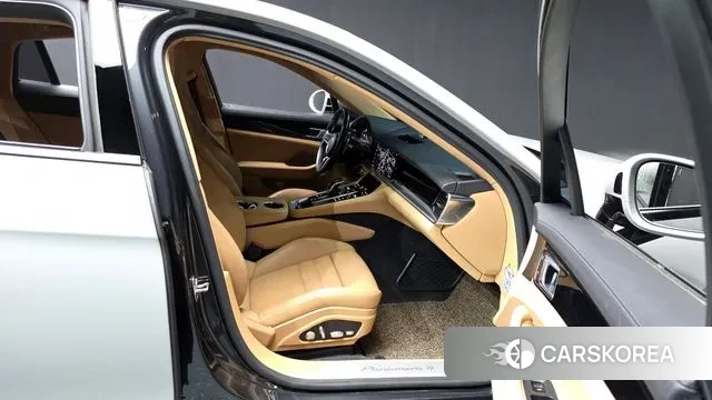 Porsche Panamera (971) 2018 Серебристо-серый из Кореи, фото 2