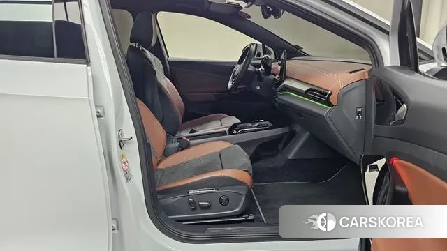 Volkswagen ID.4 2022 Белый из Кореи, фото 2