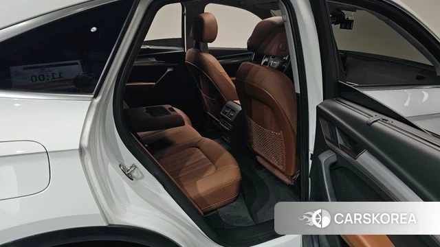 Audi Q5 (FY) 2024 Белый из Кореи, фото 2