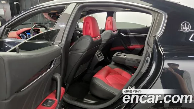 Maserati Ghibli 2020 Черный из Кореи, фото 2