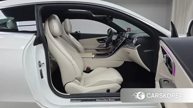 Mercedes-Benz CLE-Class C236 2025 Белый из Кореи, фото 2