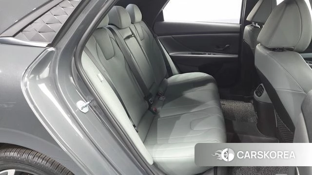 Hyundai The New Avante (CN7) 2023 Серый из Кореи, фото 2