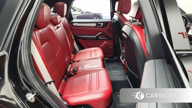 Porsche Cayenne (PO536) 2023 Черный из Кореи, фото 2