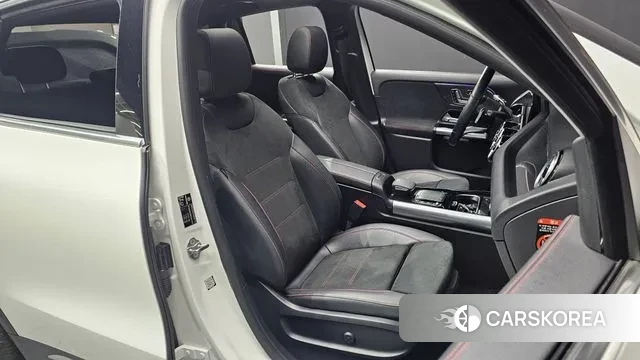 Mercedes-Benz GLA - Class H247 2022 Белый из Кореи, фото 2