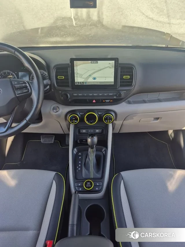 Hyundai Venue 2022 Белый двухцветный из Кореи, фото 2