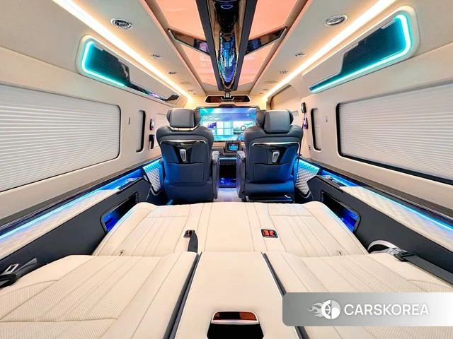 Toyota Hiace 2024 Белый из Китая, фото 2