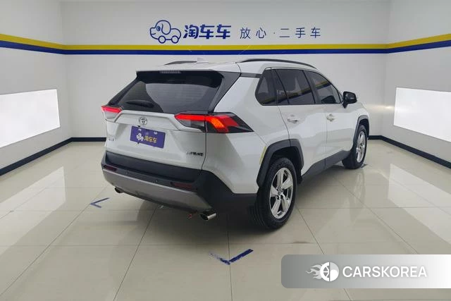Toyota RAV4 Rongfang 2022 Белый из Китая, фото 2