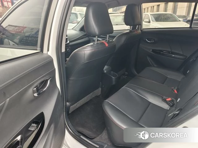 Toyota YARIS L Zhixuan 2022 Белый из Китая, фото 2