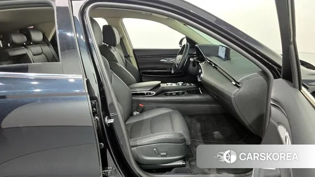 Genesis GV70 2021 Черный из Кореи, фото 2