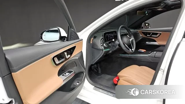 Mercedes-Benz E-Class W214 2025 Белый из Кореи, фото 2