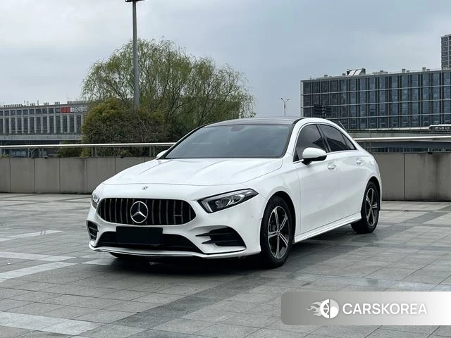 Mercedes-Benz Class A 2022 Белый из Китая, фото 2