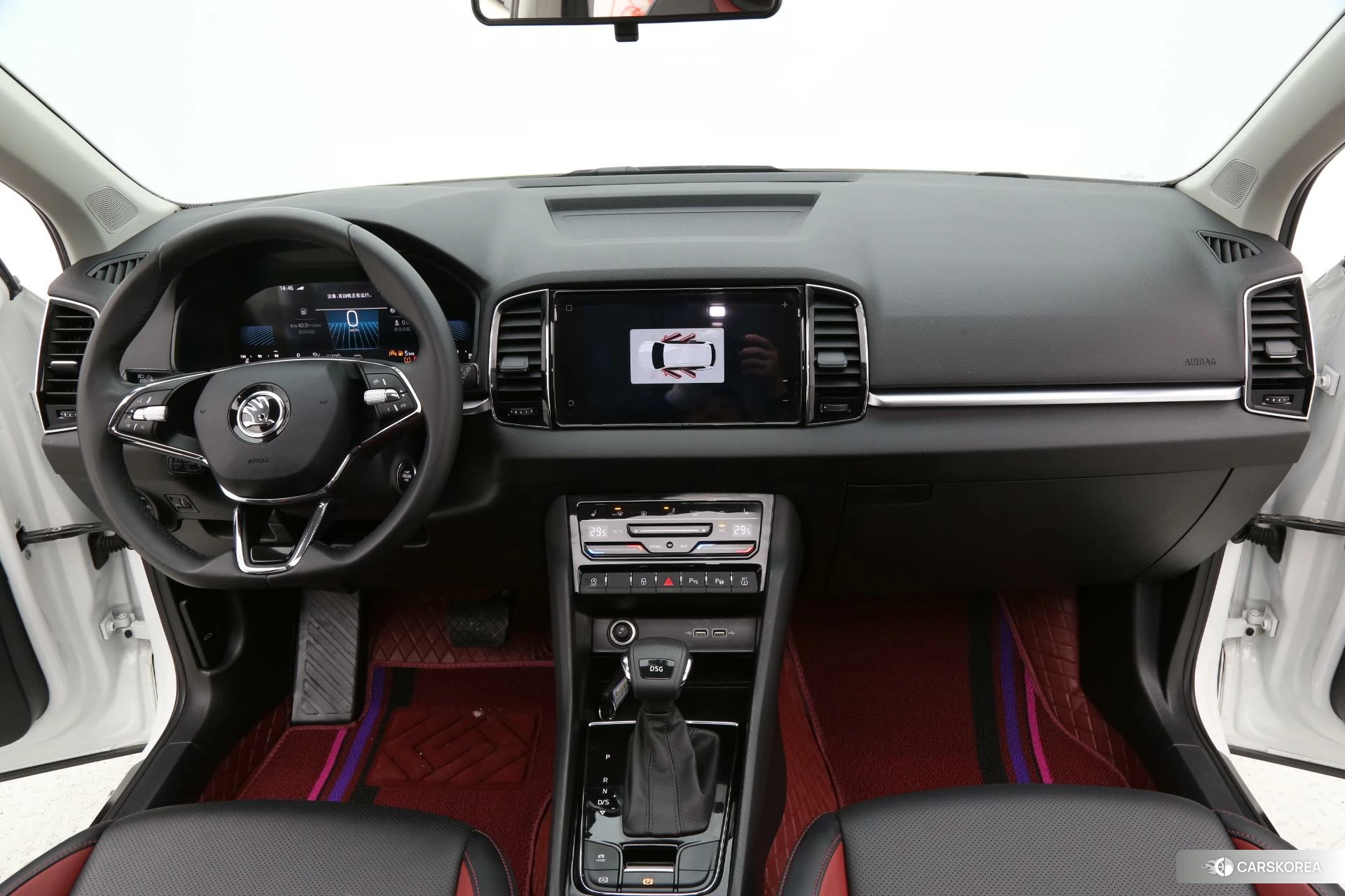 Skoda Krok 2023 Белый из Китая, фото 2
