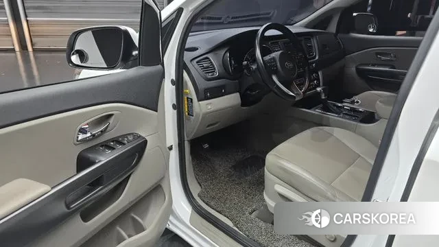 Kia The New Carnival 2019 Белый из Кореи, фото 2