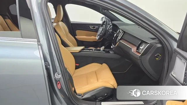 Volvo S60 3rd generation 2021 Серый из Кореи, фото 2