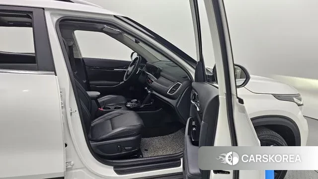 Kia The New Seltos 2024 Белый из Кореи, фото 2