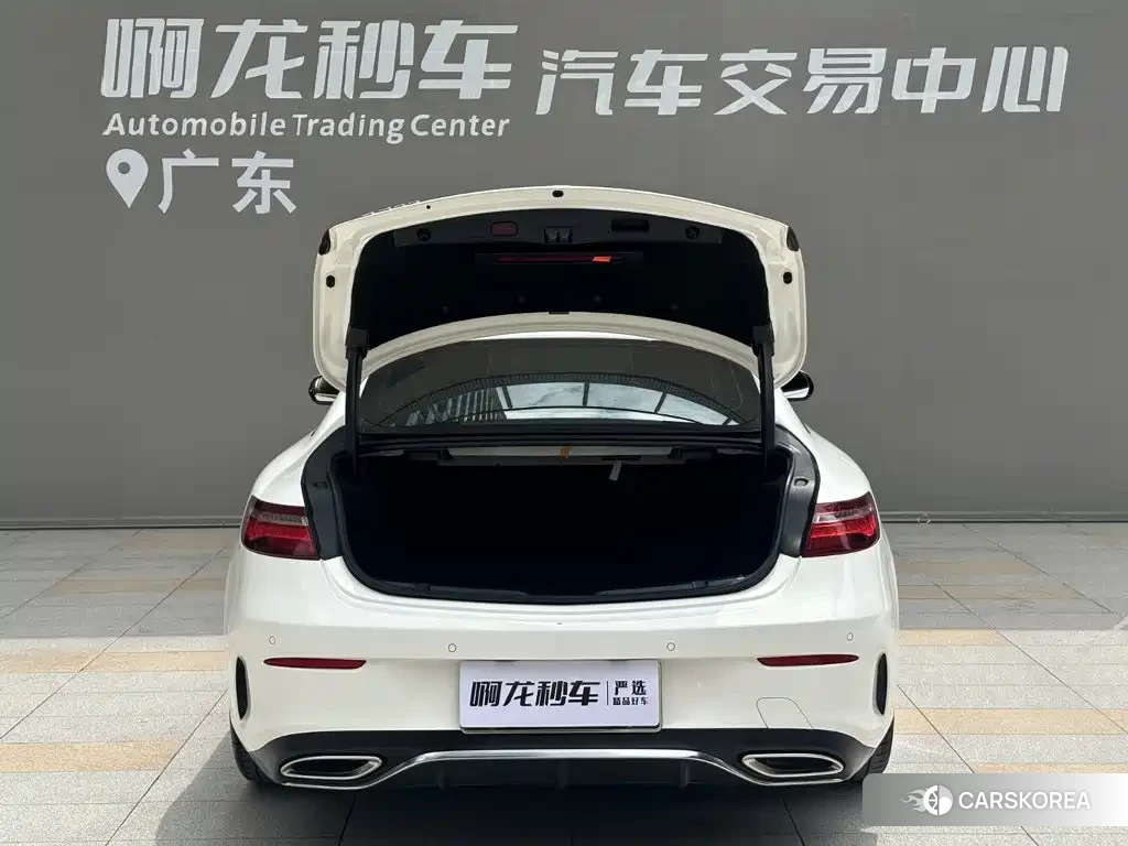 Mercedes-Benz E-Class 2018 Белый из Китая, фото 2