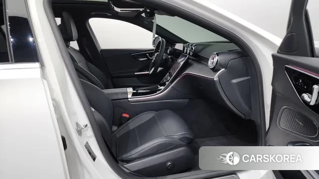 Mercedes-Benz C-Class W206 2023 Белый из Кореи, фото 2