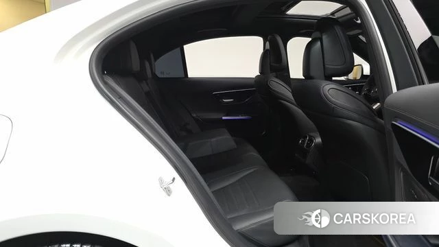 Mercedes-Benz C-Class W206 2026 Белый из Кореи, фото 2