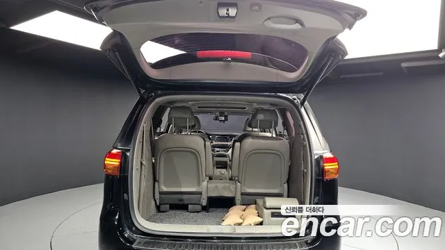 Kia All New Carnival 2018 Черный из Кореи, фото 2