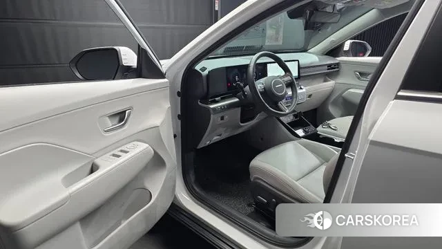 Hyundai Kona (SX2) 2023 Белый из Кореи, фото 2