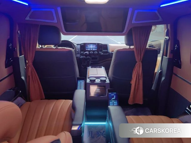 Toyota Hiace 2024 Белый из Китая, фото 2