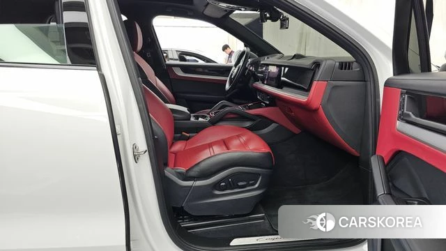 Porsche Cayenne (PO536) 2023 Белый из Кореи, фото 2