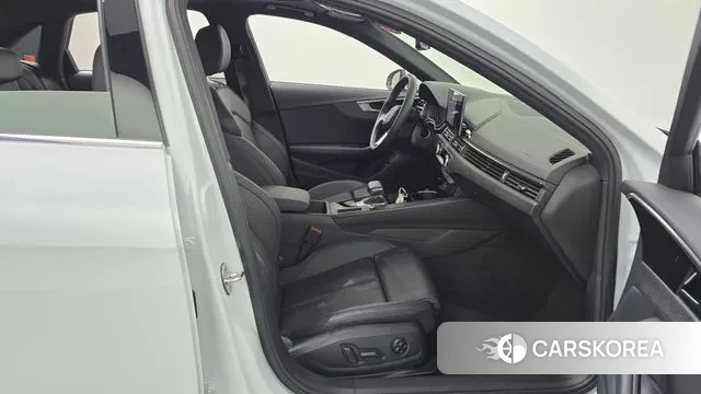 Audi A4 (B9) 2022 Белый из Кореи, фото 2