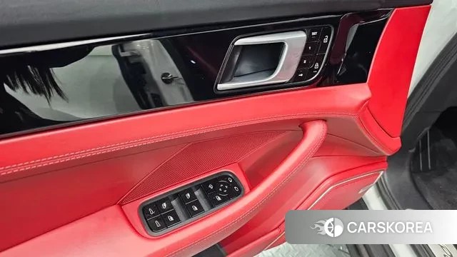 Porsche Panamera (971) 2020 Белый из Кореи, фото 2