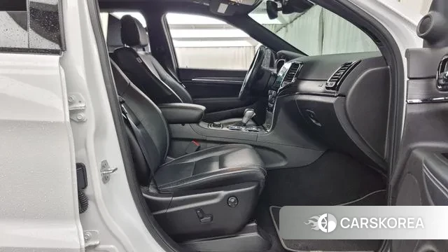 Jeep Grand Cherokee 2021 Белый из Кореи, фото 2