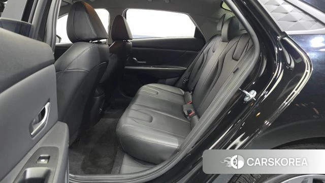 Hyundai The New Avante (CN7) 2023 Черный из Кореи, фото 2