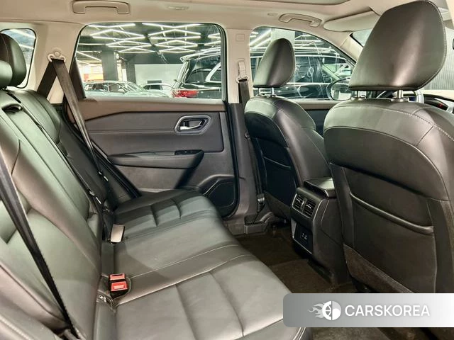 Nissan Qijun 2024 Серебристо-серый из Китая, фото 2