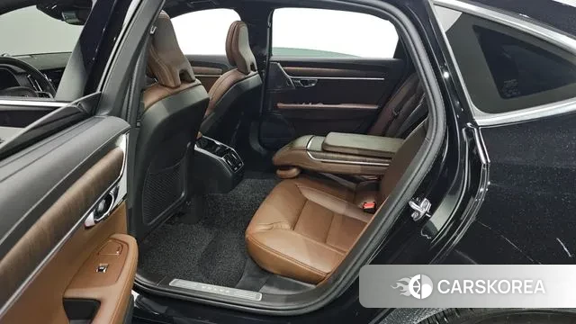 Volvo S90 2021 Черный из Кореи, фото 2