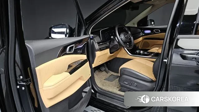 Kia Carnival 4th generation 2023 Черный из Кореи, фото 2