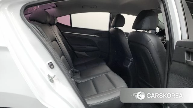 Hyundai Avante AD 2018 Белый из Кореи, фото 2