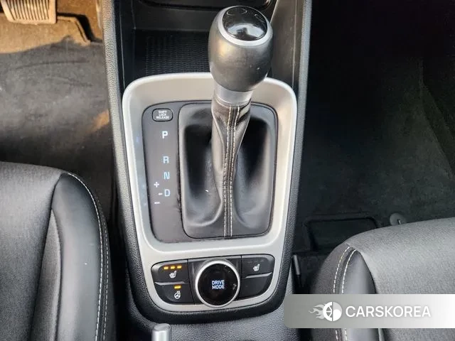 Hyundai Venue 2019 Белый из Кореи, фото 2