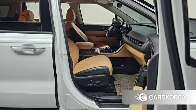 Kia Carnival 4th generation 2023 Белый из Кореи, фото 2