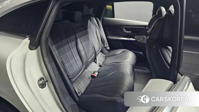 Mercedes-Benz EQE V295 2022 Белый из Кореи, фото 2