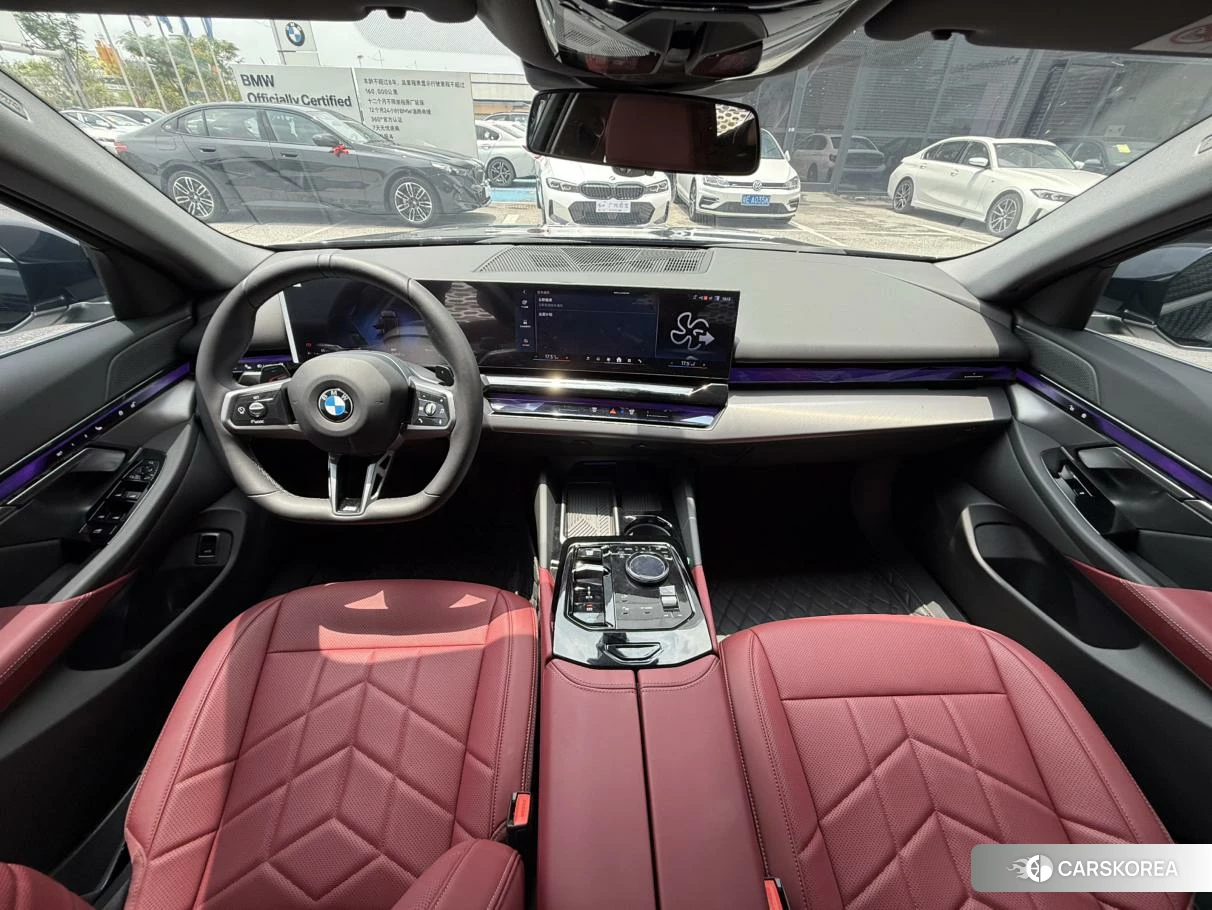 BMW 5 series 2024 Черный из Китая, фото 2