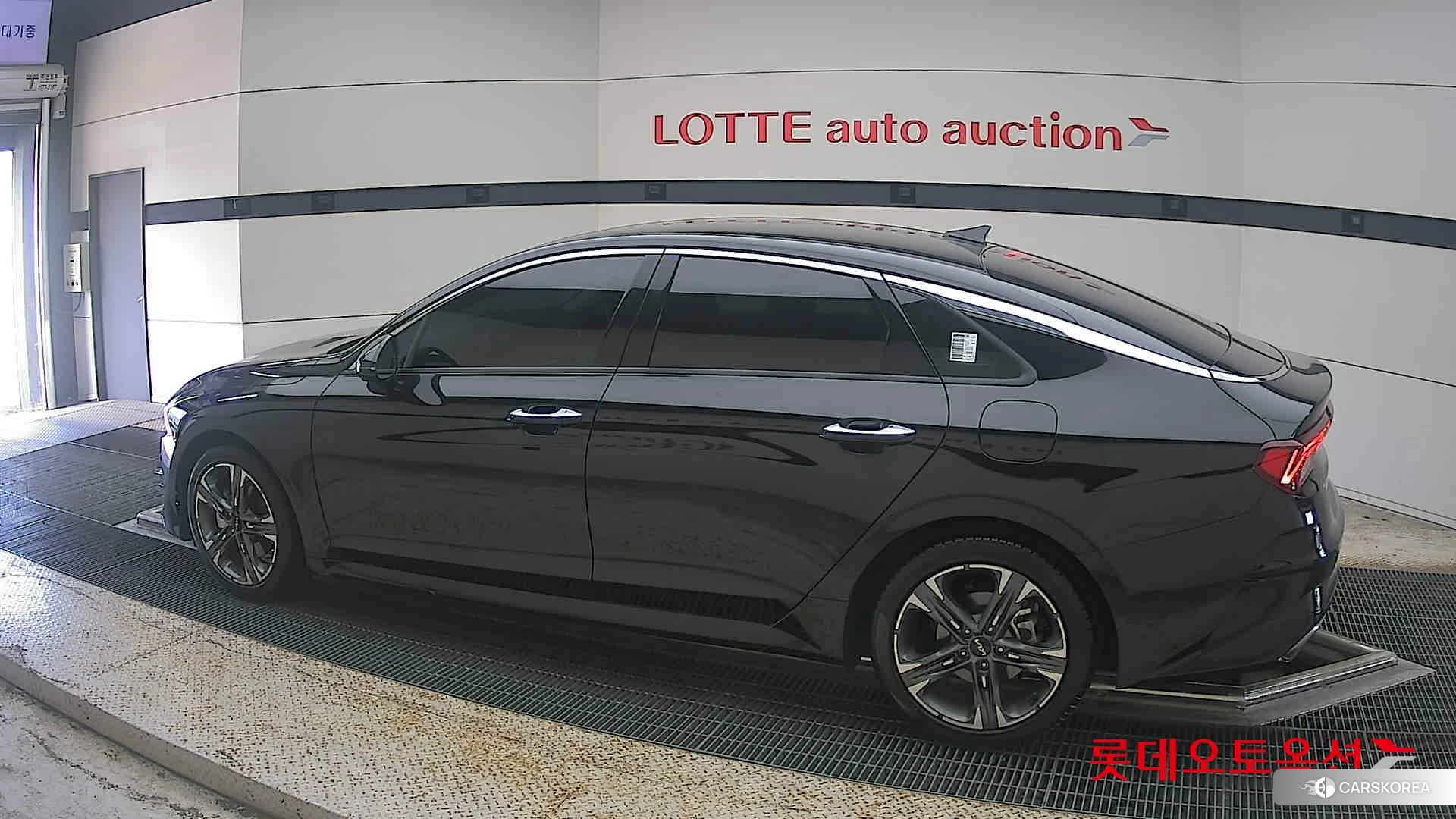 Kia K5 2023 Черный из Кореи, фото 2