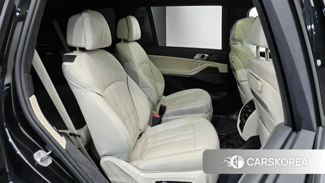 BMW X7 (G07) 2025 Черный из Кореи, фото 2