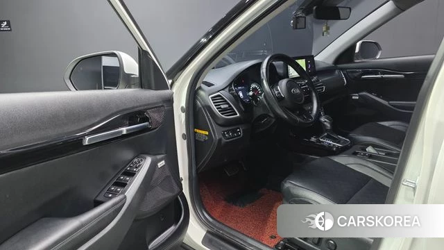 Kia Seltos 2019 Белый из Кореи, фото 2