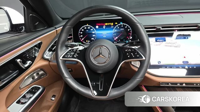 Mercedes-Benz E-Class W214 2024 Белый из Кореи, фото 2