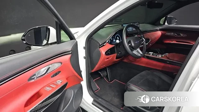 Genesis GV70 2022 Белый из Кореи, фото 2