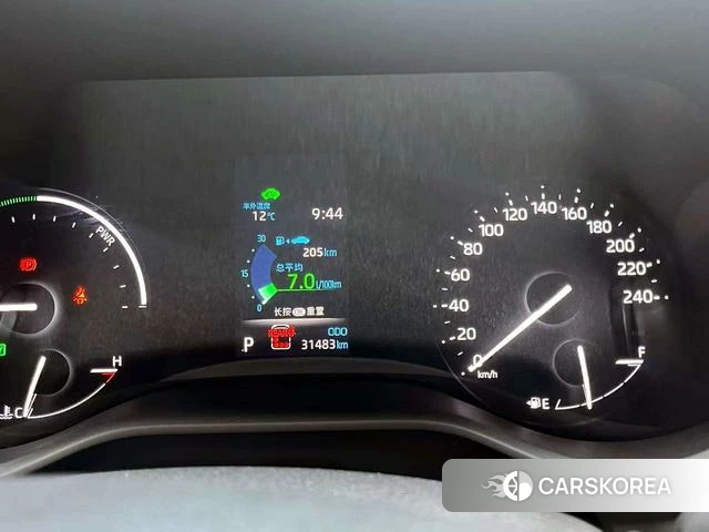 Toyota Saina 2023 Белый из Китая, фото 2