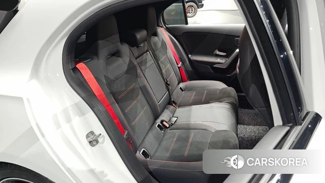 Mercedes-Benz A-Class W177 2025 Белый из Кореи, фото 2