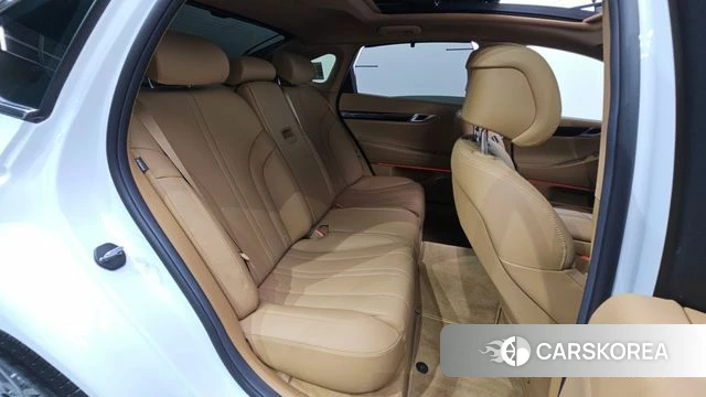 Genesis G80 (RG3) 2025 Белый из Кореи